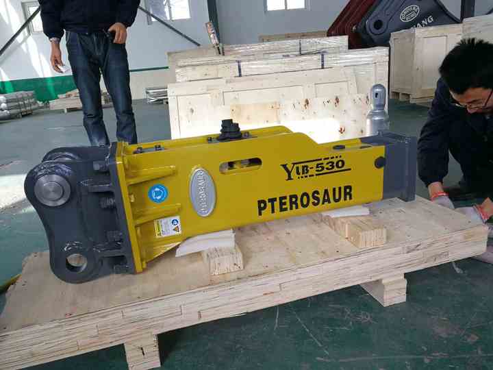 box silenced type excavator breaker