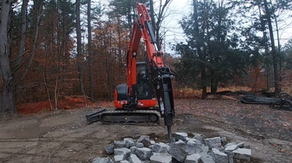 kubota kx057 excavator with hydraulic breaker